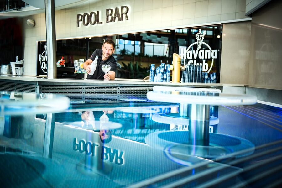 Prague: Aquapalace Indoor/Outdoor Water Park Ticket - Family-friendly by design, especially for mixed-age groups