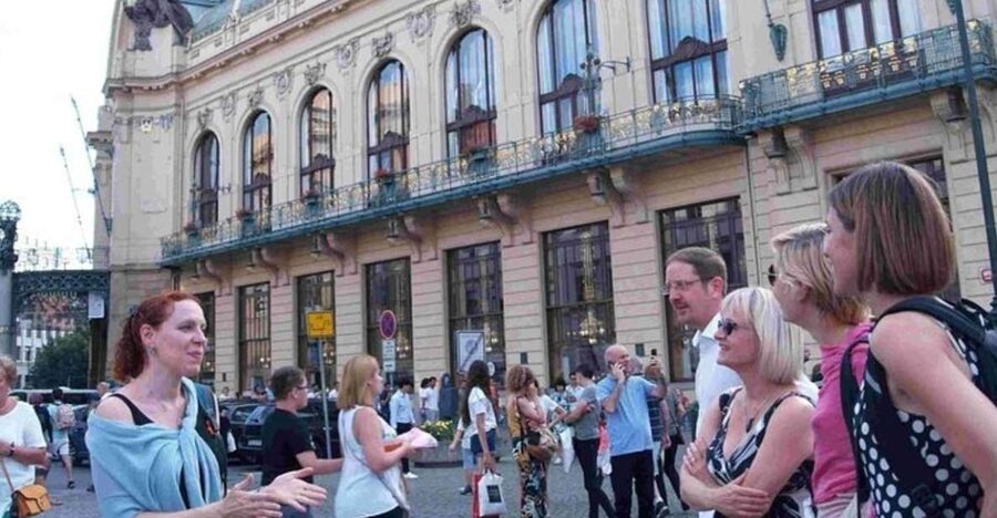 Prague Art Nouveau and Cubism Walking Tour - Spotting Art Nouveau details: ginkgo leaves, oriental influence, and lighting