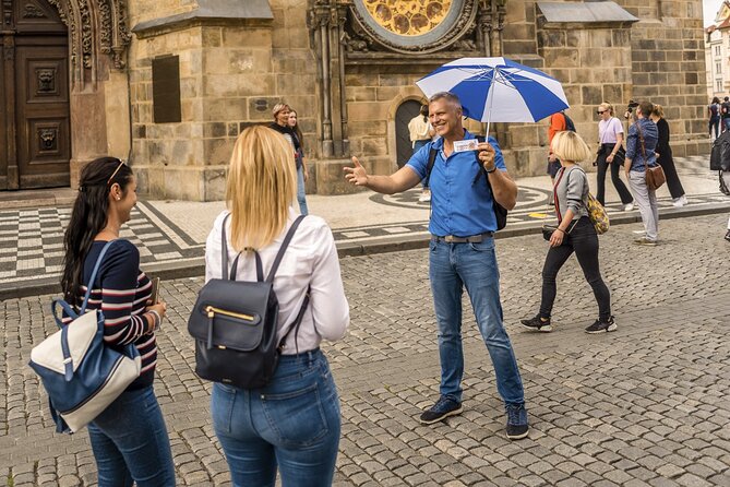Prague Astronomical Clock Tower Ticket+20min Intro & opt. E-guide - The 20-Minute English Intro: What You Learn Before You Explore