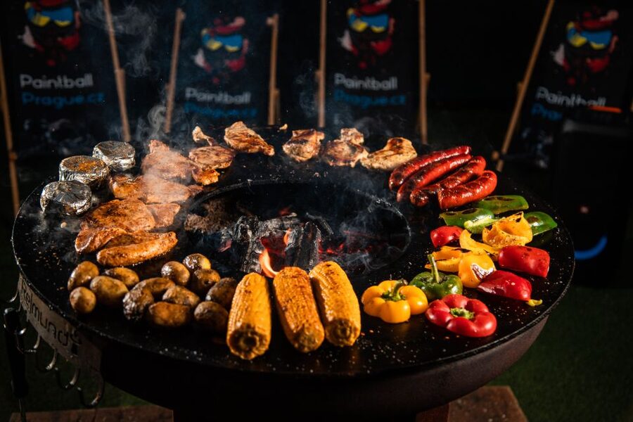 Prague: Axe Throwing Experience with Barbecue and Beer - The BBQ break: grilling your choice of 400g meat plus sauces and sides