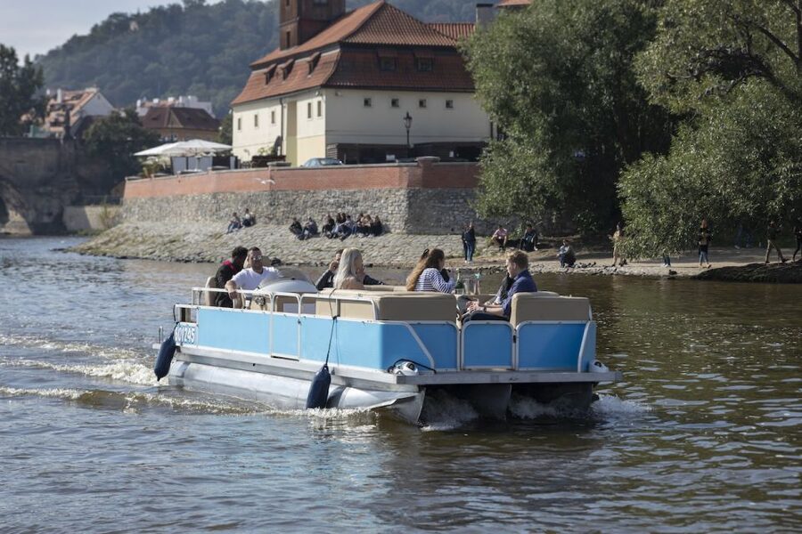 Prague: Beer Boat Tour - Price and value: what $412 per group really means