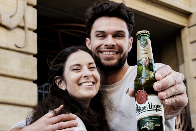 Prague Beer Pouring Class at Pilsner Urquell - Why Hladinka, Šnyt, and Mlíko taste different