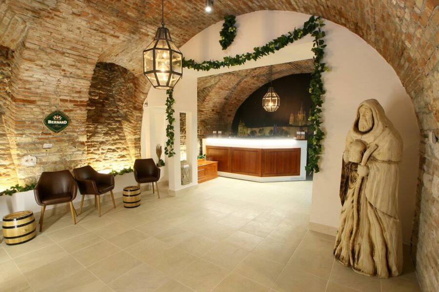 Prague: Bernard Beer Spa with Beer and Massage Option - Unlimited Bernard beer: how it changes the rhythm of the session