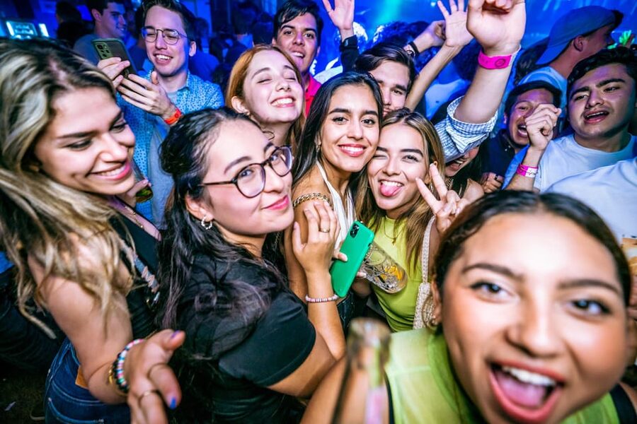 Prague: Boat Party with Unlimited Drinks & After Party Entry - Why this Vltava boat party feels like a Prague highlight