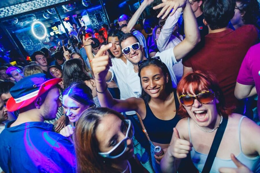 Prague: Boat Party with Unlimited Drinks & After Party Entry - Who this tour fits best (and who should skip it)
