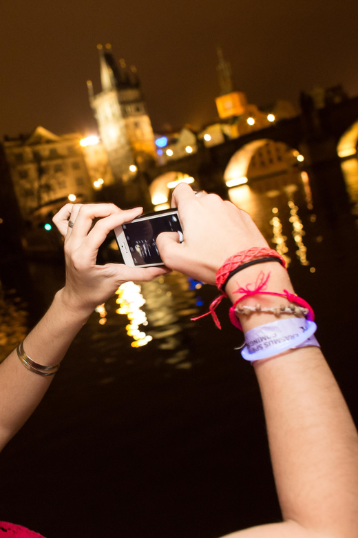 Prague: Boat Party with Unlimited Drinks & After Party Entry - Drinks and dancing: how to plan your night without regrets