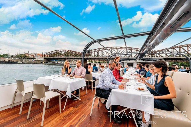 Prague Boats 2-hour Lunch Cruise - Maps, Guides, and Music: How You Follow Along