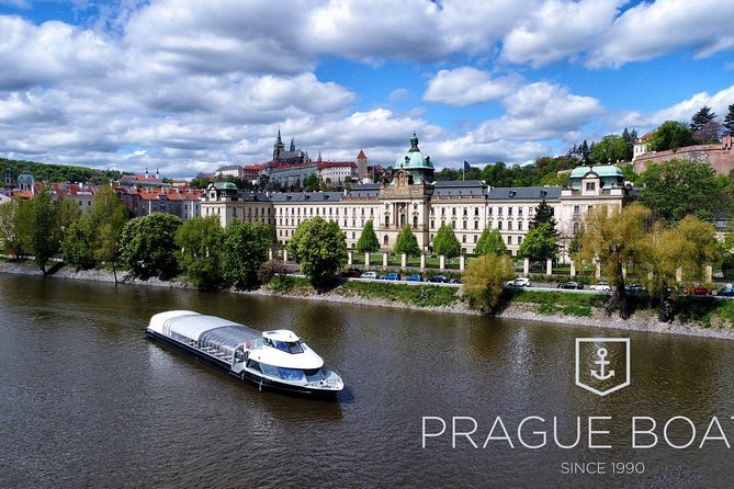 Prague Boats 2-hour Lunch Cruise - Seating, Crowds, and How to Get the Best Views Fast