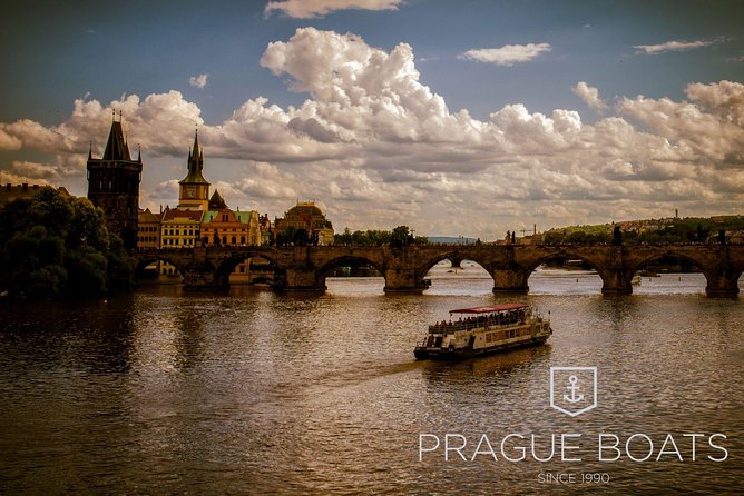 PRAGUE BOATS: 50-Minute Sightseeing Cruise - Night Cruise Versus Day Cruise: What Actually Changes