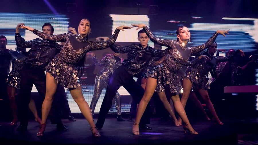 Prague:Breathtaking Cabaret Show with 4-Course Dinner Option - The 4-Course Meal You Eat While the Cabaret Happens