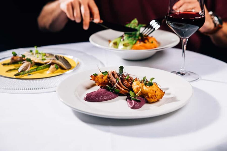 Prague:Breathtaking Cabaret Show with 4-Course Dinner Option - What the Night Looks Like: Doors 19:00, Show 20:00, Two Hours of Acts