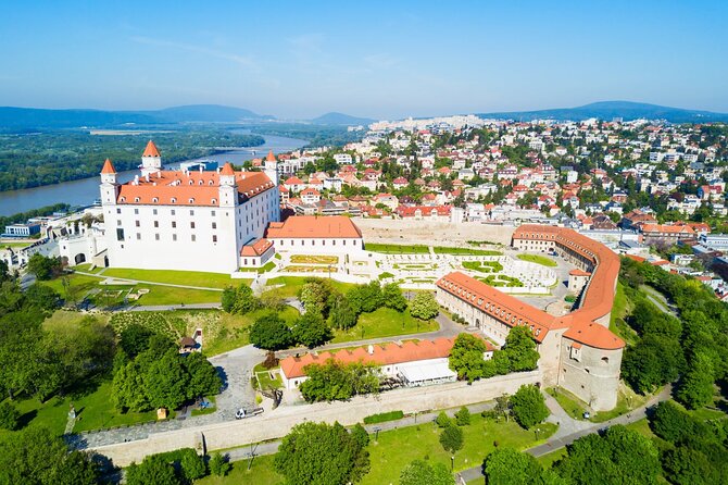 Prague-Budapest One-Way Sightseeing Day Tour - Price and Value: Is $387.15 per Person a Good Deal?