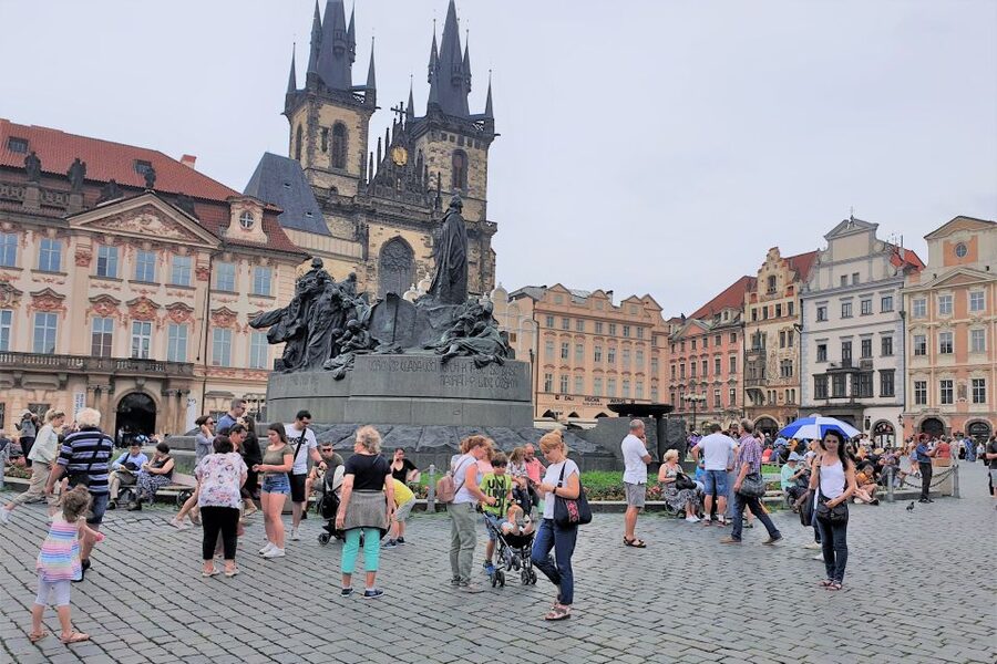 Prague Castle: Admission Ticket With Transfer And Audioguide - How the Online Audioguide Works, and What You Must Bring