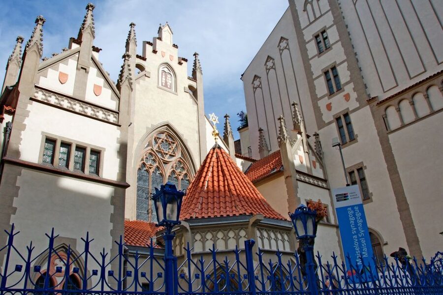 Prague: Castle and Jewish Quarter Tour - Key highlights you will feel right away