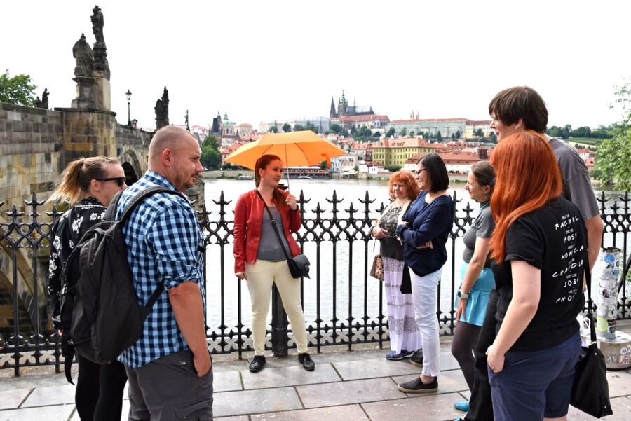 Prague: Castle and Jewish Quarter Tour - Who this tour suits best