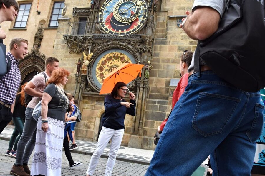 Prague: Castle and Jewish Quarter Tour - Prague Castle by tram: saving energy for the views