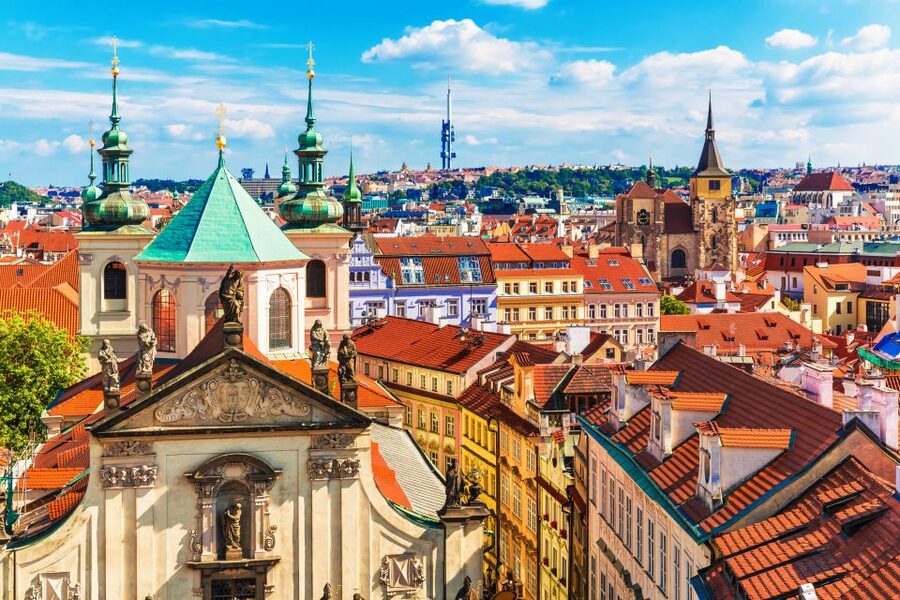 Prague: Castle and Jewish Quarter Tour - Meeting point and what to look for at King Charles IV statue