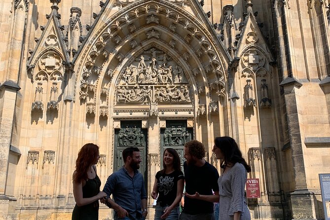Prague Castle and Pubs Tour with Drinks Included - Price that makes sense if you were already planning to drink