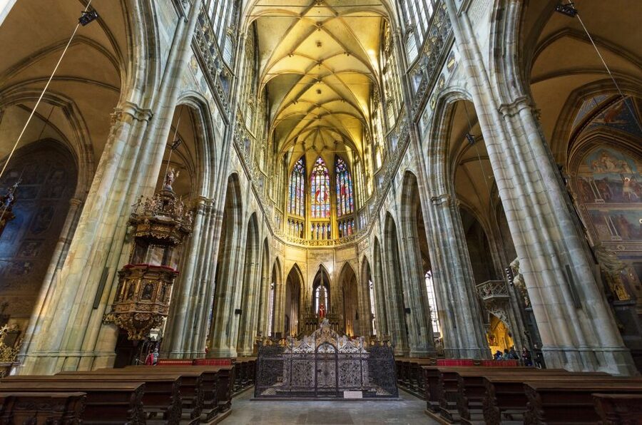Prague Castle and St. Vitus Cathedral Private Walking Tour - Entering Prague Castle like a map, not a maze