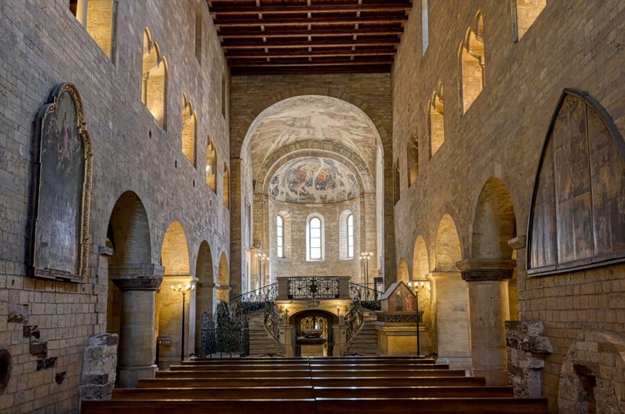 Prague Castle and St. Vitus Cathedral Private Walking Tour - Old Royal Palace and Vladislav Hall, where Czech kings actually lived loud
