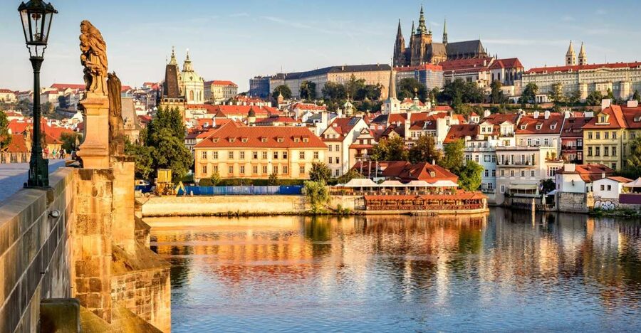 Prague Castle and St. Vitus Cathedral Private Walking Tour - Price and value: what $154 buys you in real time