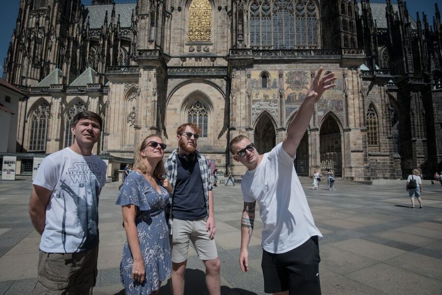 Prague: Castle Grounds & Highlights Walking Tour small-group - Key Things That Make This Tour Worth Your Time