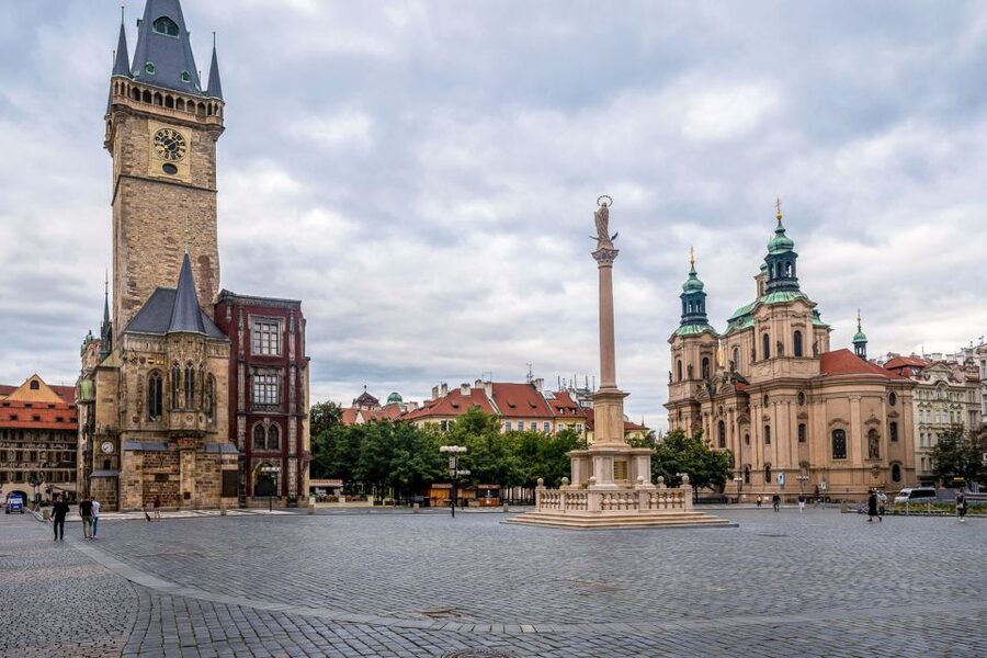 Prague: Castle, National Museum & Town Hall Tickets & Audio - How the 2-Day Ticket Works (and Why It Helps You See More)