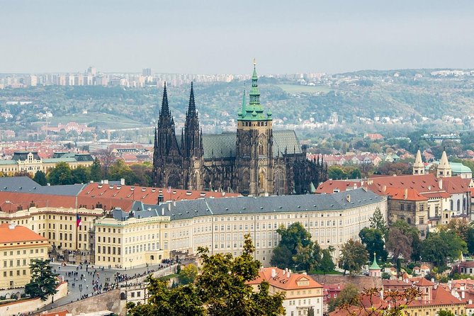 Prague Castle: Private fairytale walking tour - The 3 hour Prague Castle walking route: what to expect inside