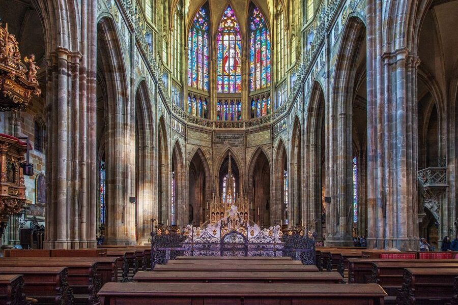 Prague Castle: Small-Group Tour with a local guide - Why Prague Castle feels different when a guide tells you what to notice