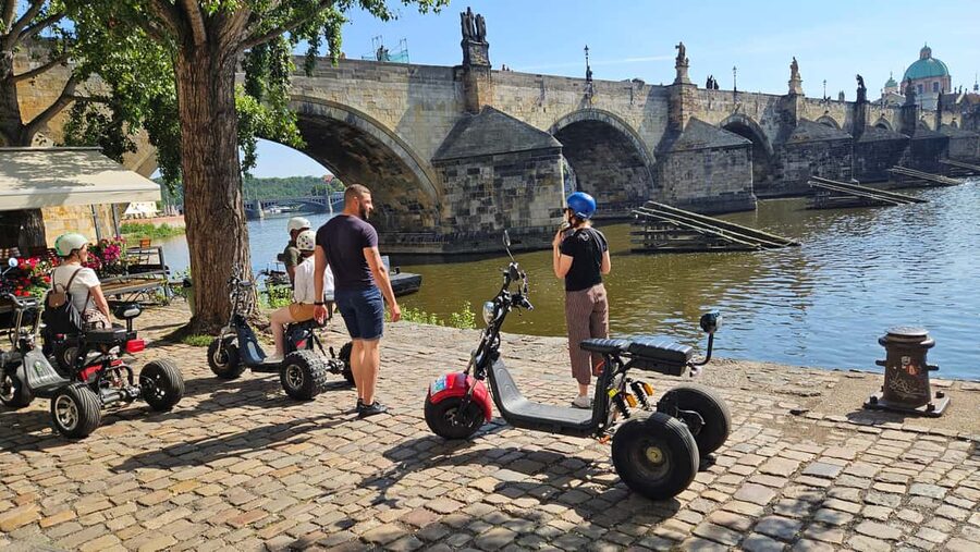 Prague: Castle Viewpoints & Charles Bridge Trike Tour - Charles Bridge Stop: Scenic Drive Without the Crowds Feeling Like a Test