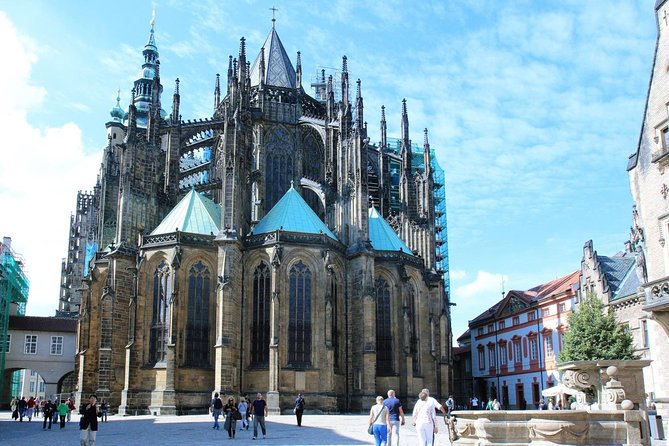 Prague Castle Walking Tour - Old Royal Palace: Inside the Seat of Bohemian Power