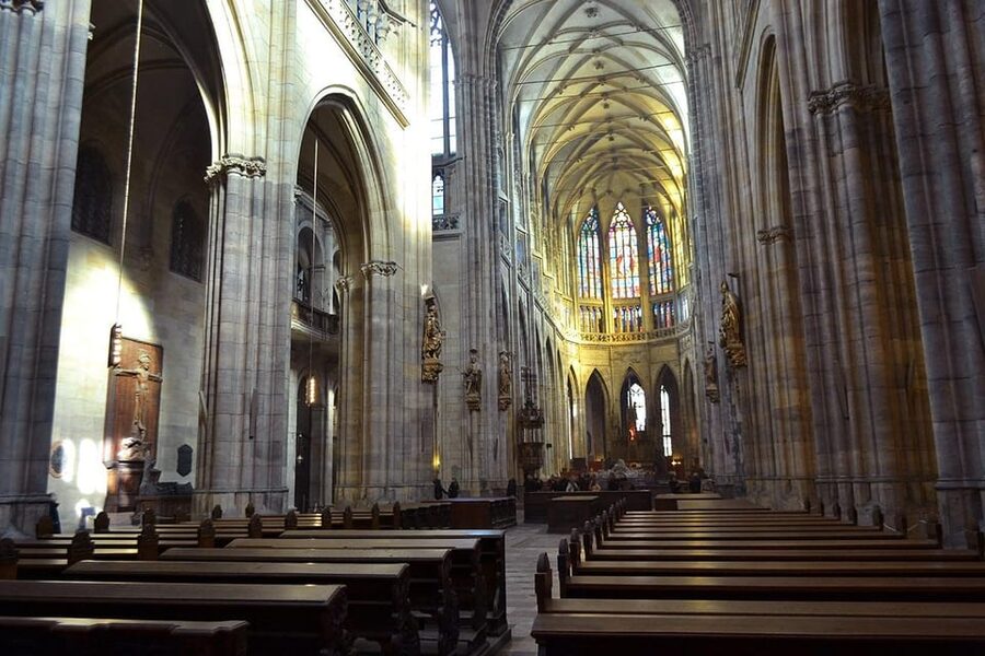 Prague Castle Walking Tour with Live Guide - Royal Palace and the Basilica of St. George: two identities in one castle area