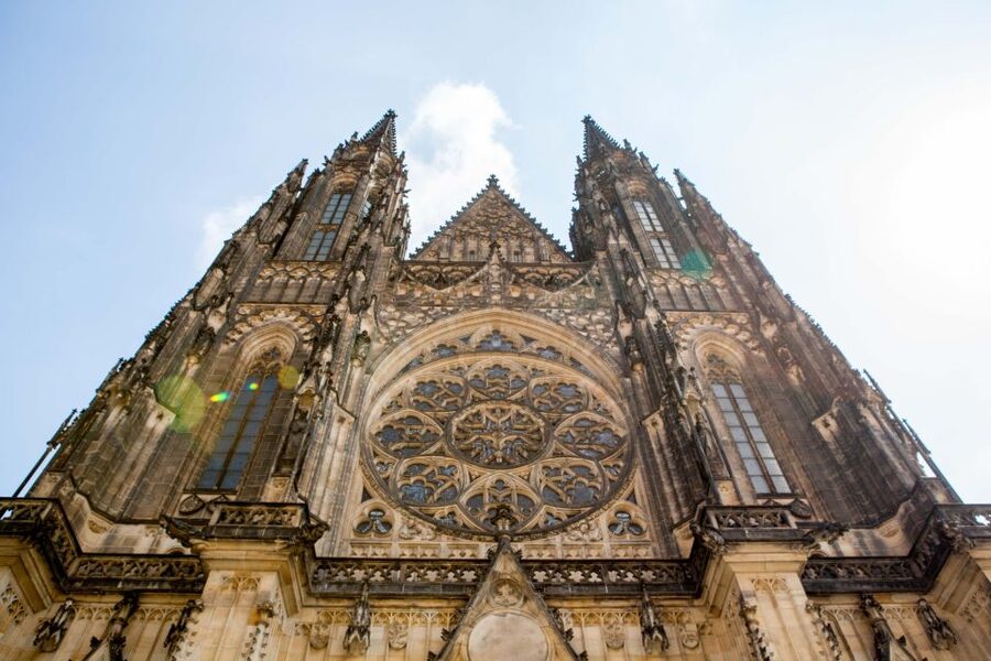 Prague City 3-Hour Tour with Changing of the Guard - How the minibus loop sets you up for the best city views