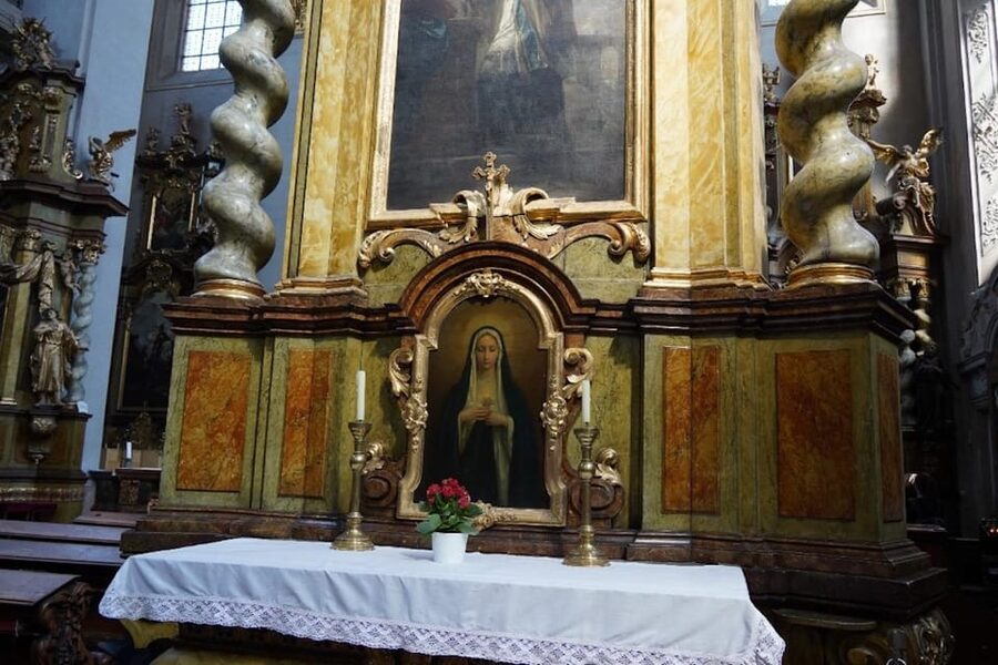Prague: Classical Concert at St. Giles' Church - What the 65 minutes feels like in real life