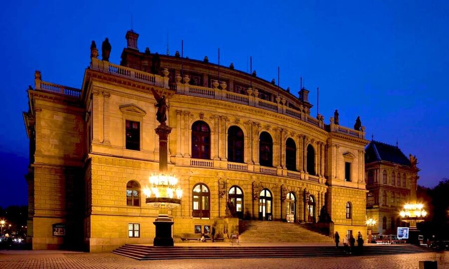 Prague: Classical Music Concert at Rudolfinum - Soloists you should listen for: Stanislava Jirku and the featured violin