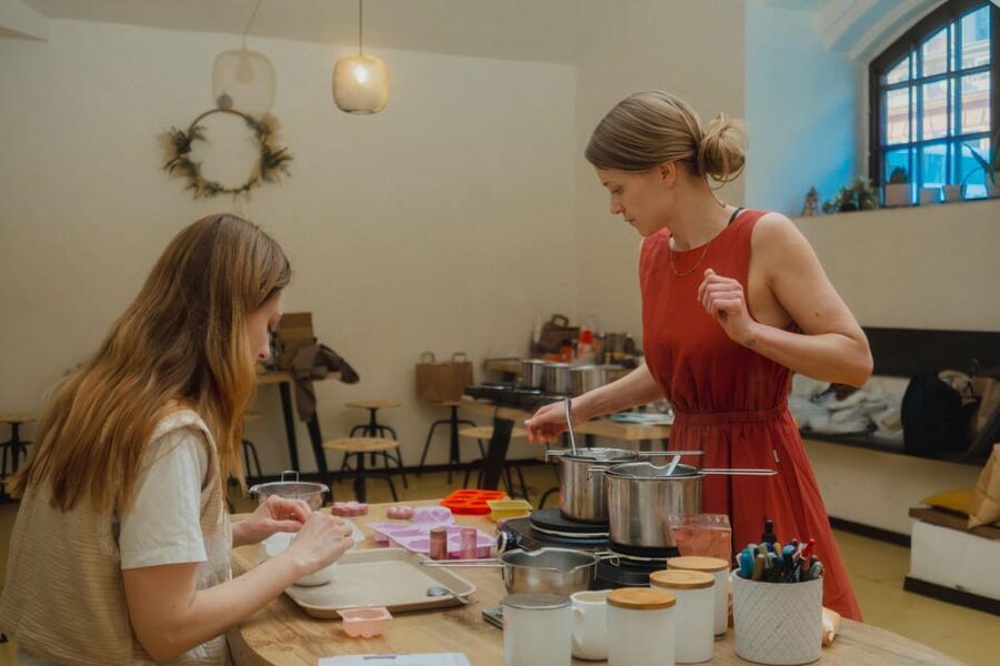 Prague: Coconut Candle Workshop - Sustainable Materials and Why They Feel Worth Paying For