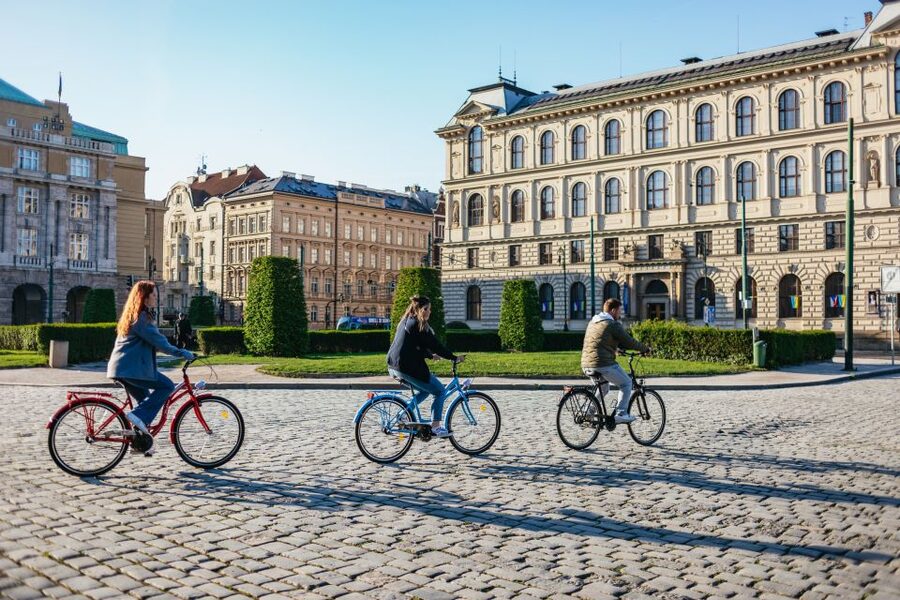 Prague: Complete Bike Tour - Start at Michalská 10, ride quality, and the little comfort details