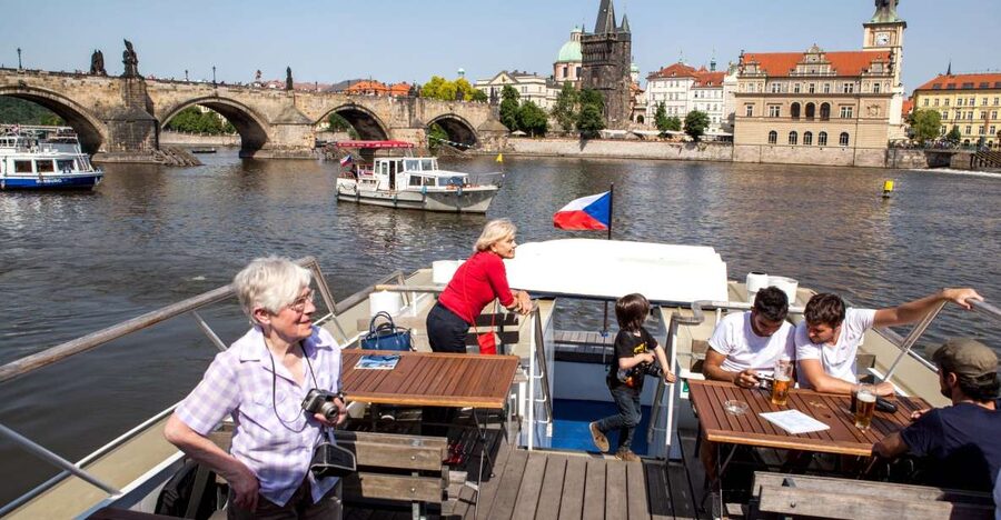 Prague Cruise: 1-Hour on the River Vltava - Charles Bridge, Prague Castle, and Letná Metronome: How the Views Work