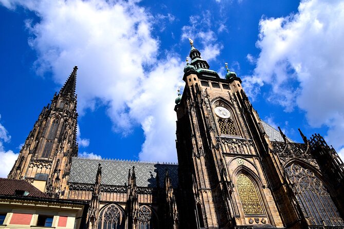 Prague DeLuxe Tour: Views, Hidden Gems, Tastings & River Cruise - Malá Strana and the Church of Our Lady Victorious, Infant Jesus of Prague