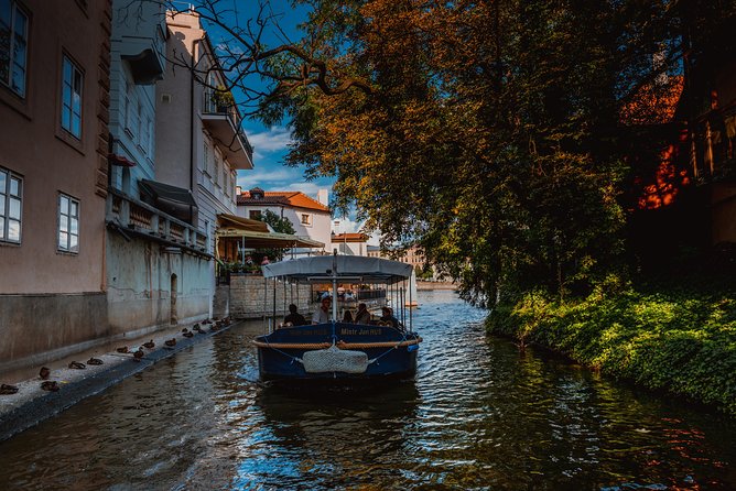 Prague Devil's Channel Cruise on Vltava River with Commentary - Captain Commentary in English: What You Actually Get