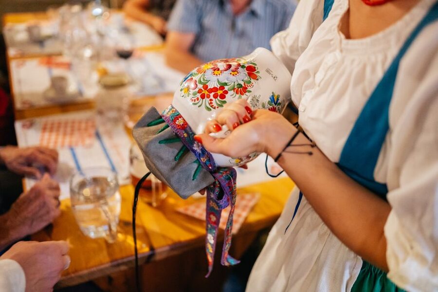 Prague: Dinner with Folk Show and Open Bar - Tips to Make the Evening Even Better