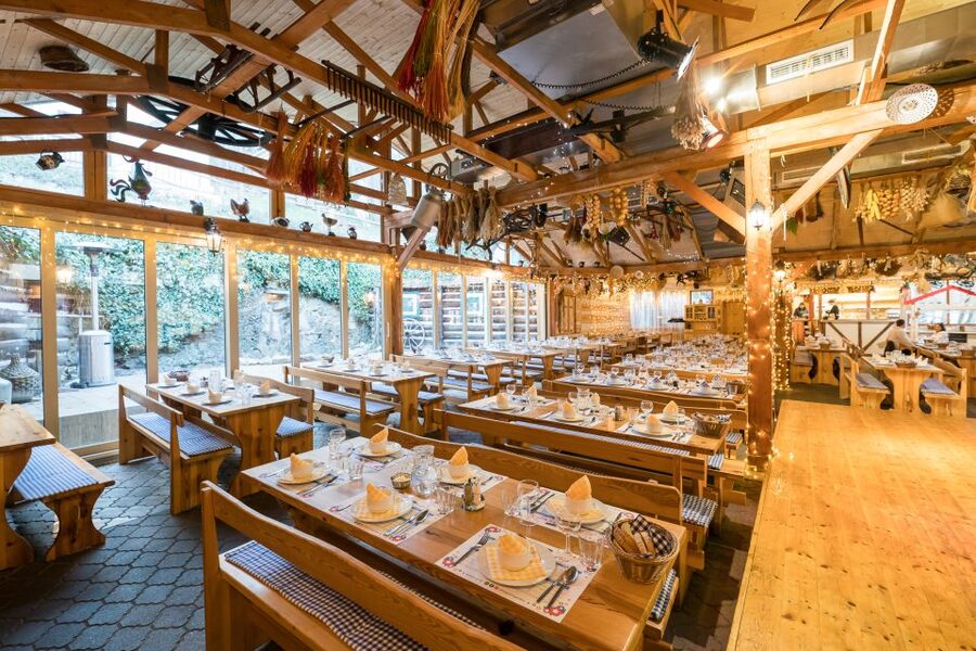 Prague: Dinner with Folk Show and Open Bar - The 3-Course Czech Dinner: What You’ll Eat and What to Watch For