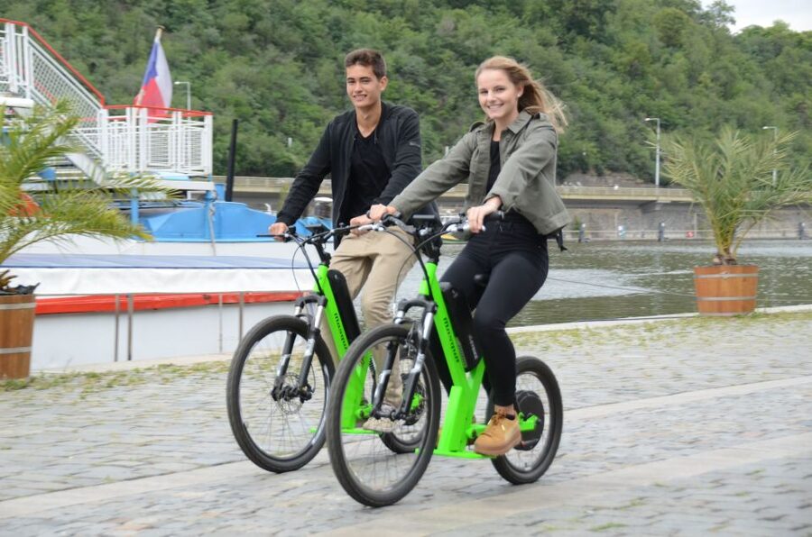 Prague: Electric Scooter & Cruiser Fat eBike Rental - Electric scooter or fat e-bike, Prague without the uphill penalty