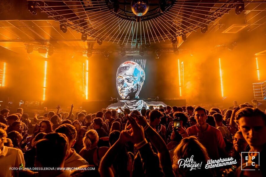 Prague: EPIC Nightclub Entry Ticket - Your 7-hour game plan inside the club