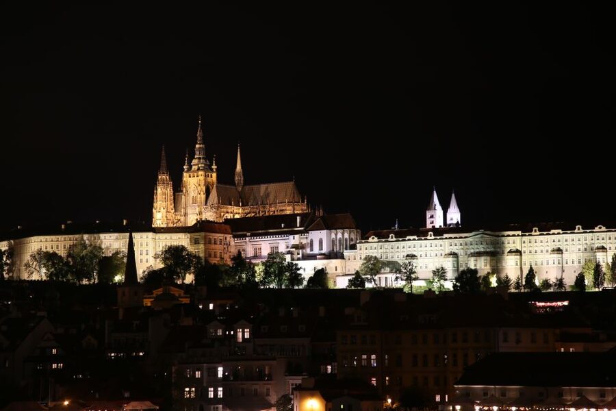 Prague: Evening Photography Tour by Car - Pickup and the “no wasted time” route between viewpoints