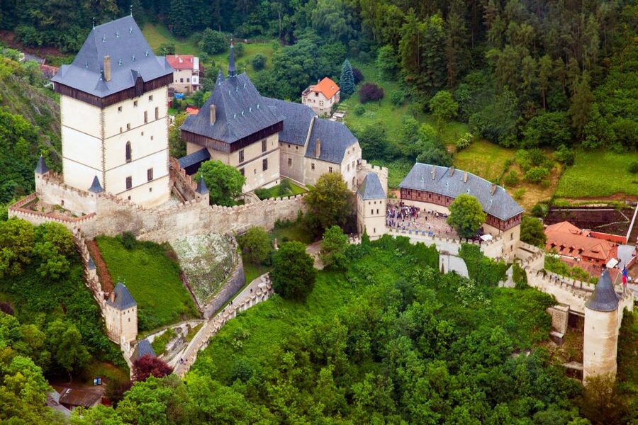 Prague: Fairytale Karlstejn Castle in Retro-Style Car - Comfort Details That People Actually Notice
