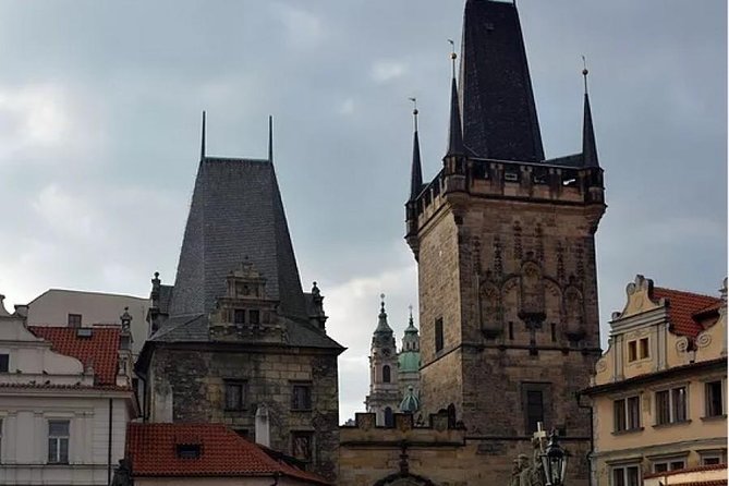 Prague Fairytale Tour: Old Town And Castle private tour - Lesser Town’s art streets: ticket included, walk-friendly pacing