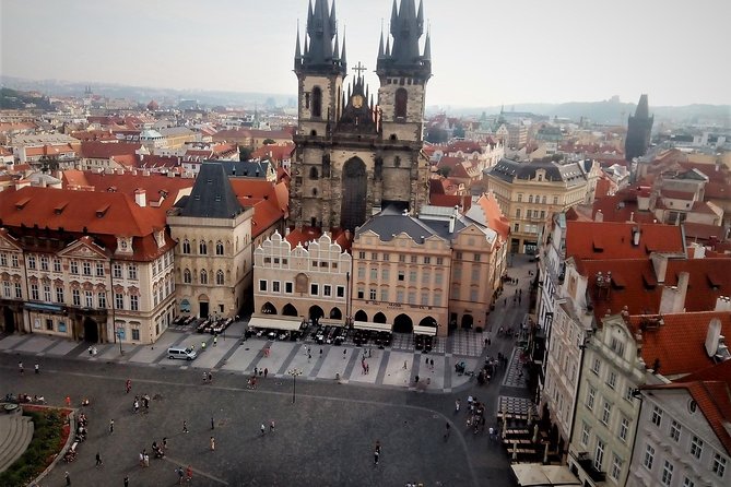 Prague Fairytale Tour: Old Town And Castle private tour - Lennonova zeď: the peace symbol you can reach on foot