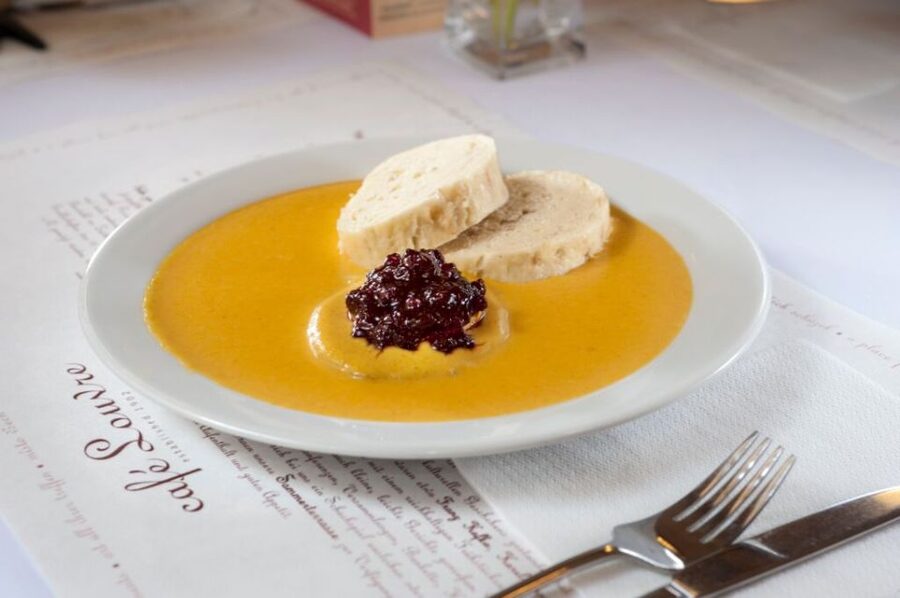Prague: Food and Beer Guided Walking Tour with Tastings - Czech classics plus craft beer tastings: how the middle of the tour stays fun