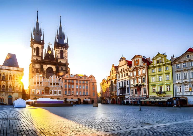Prague: Full-Day Guided Tour of Prague in a Small-Group - Key points worth knowing before you go